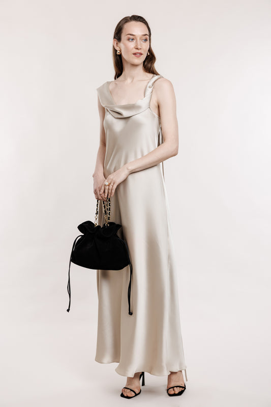 Long briefs in champagne tone
