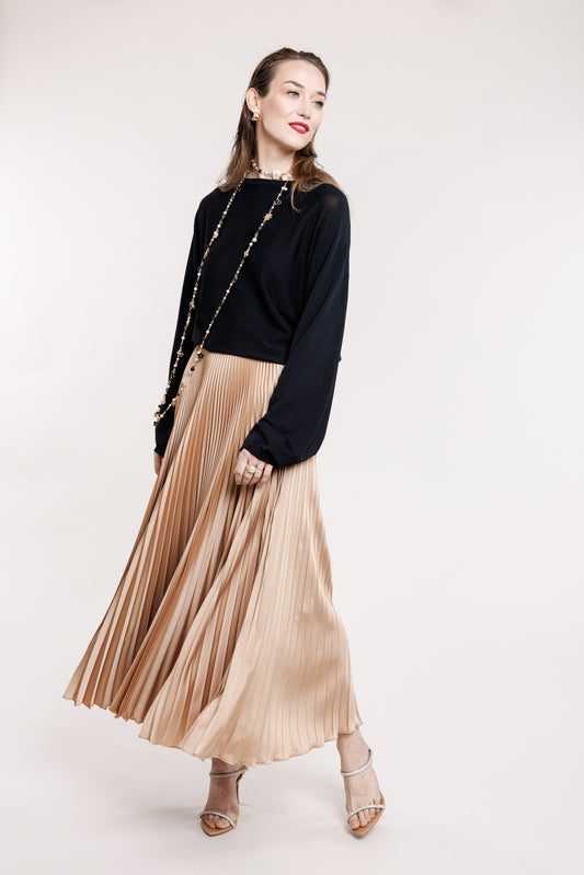 Pleated maxi skirt in cappuccino