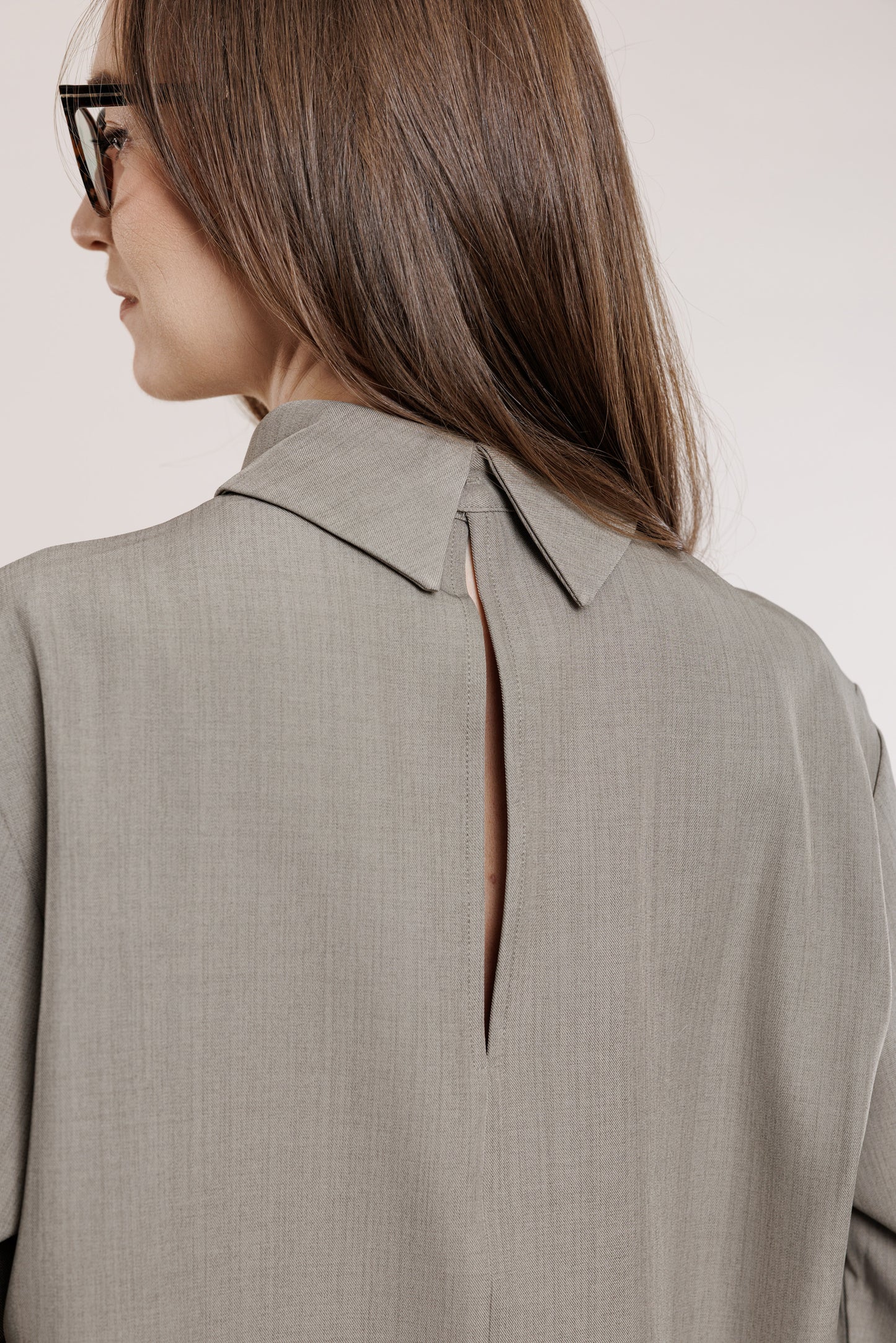 Elegants tops ar krādziņu