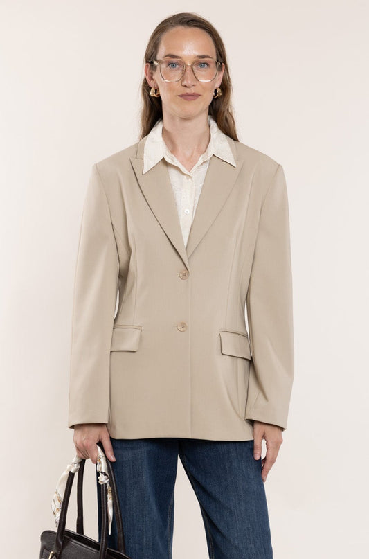 Vanilla-tone figured jacket