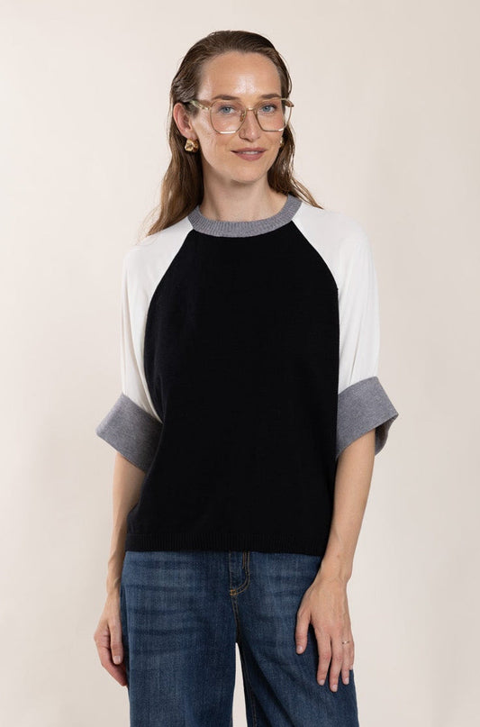Knitted T-shirt with chiffon sleeves