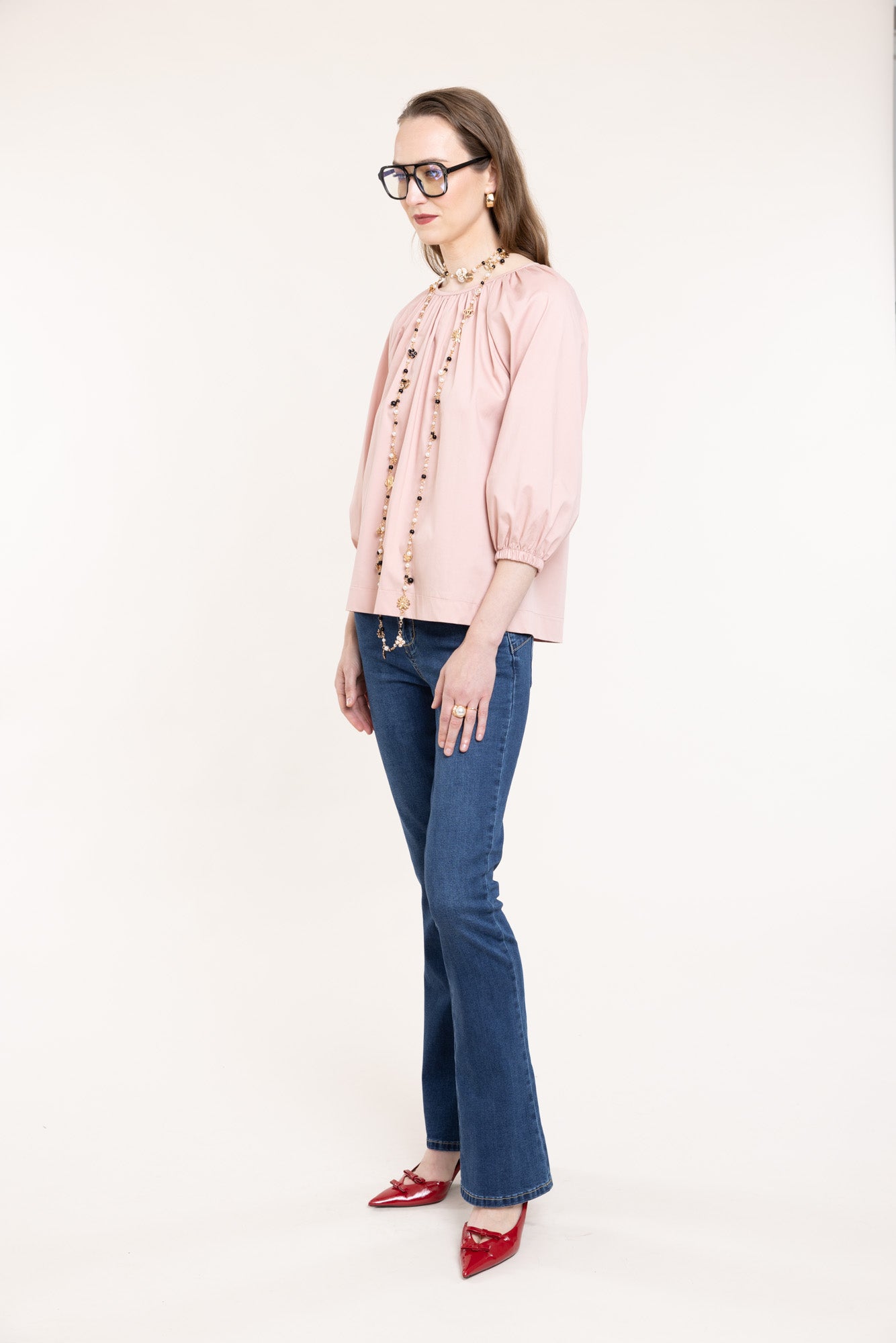 Rozā toņa tops boho stilā