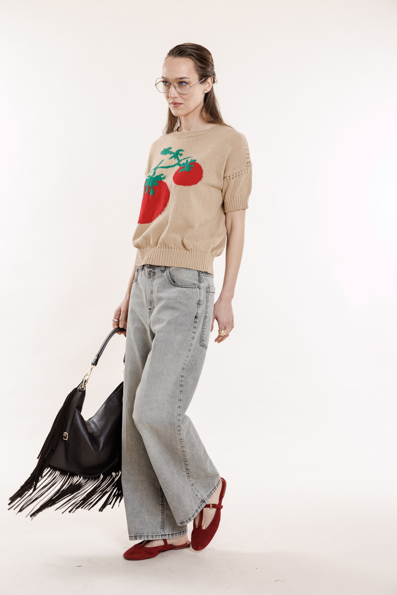 Brūnā zamšādas soma ar bārkstīm