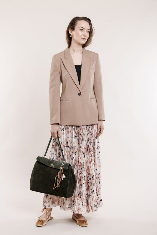 Classic blazer in a pink clay tone