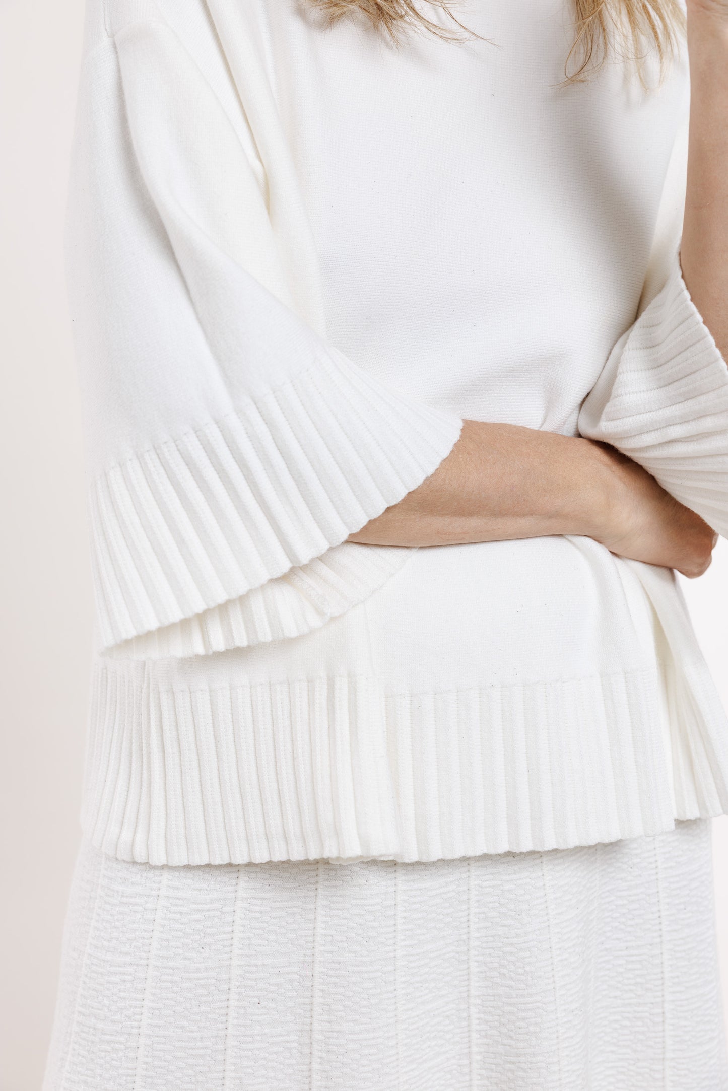 Balts trikotāžas komplekts