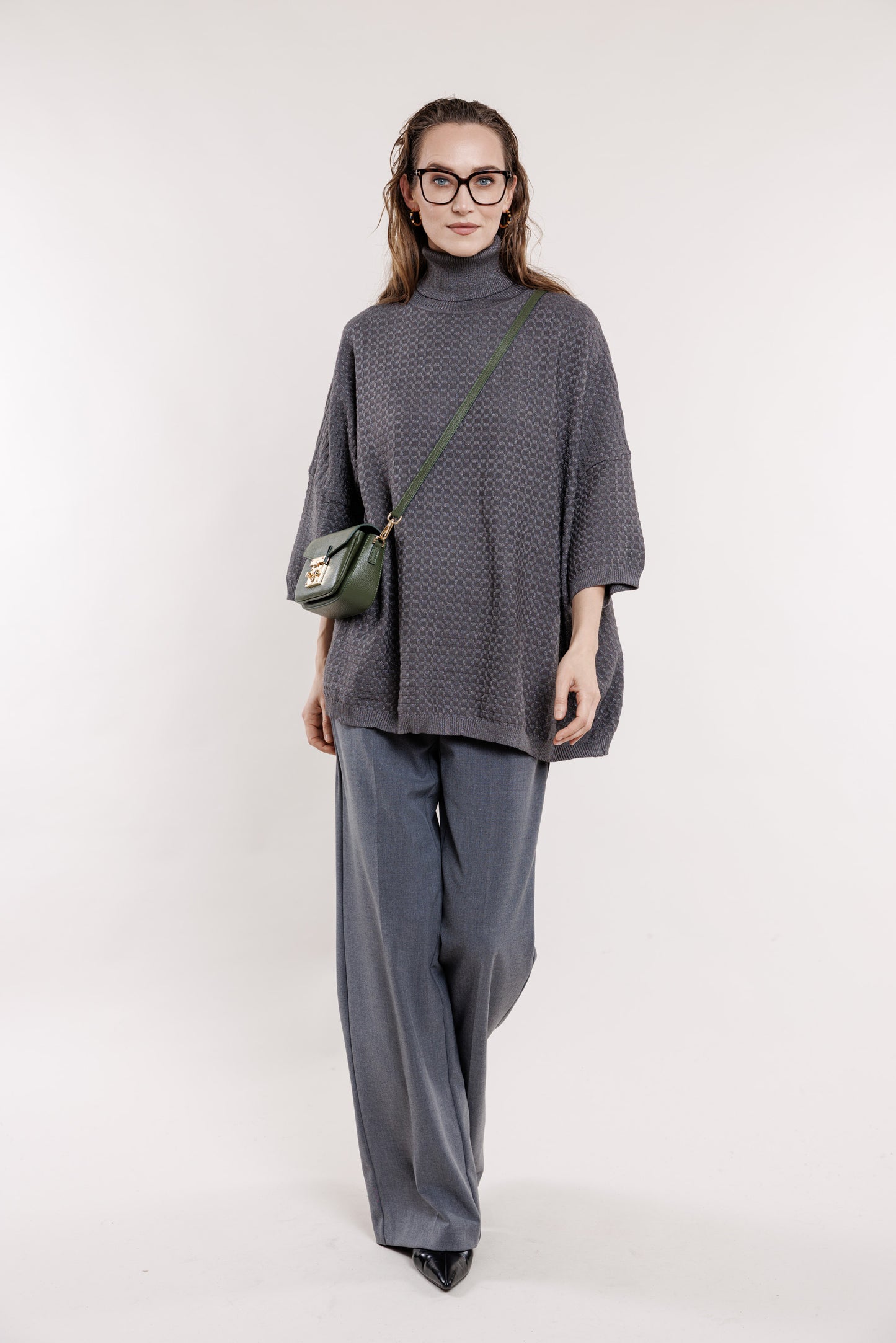 Adīta tunika pelēkā tonī