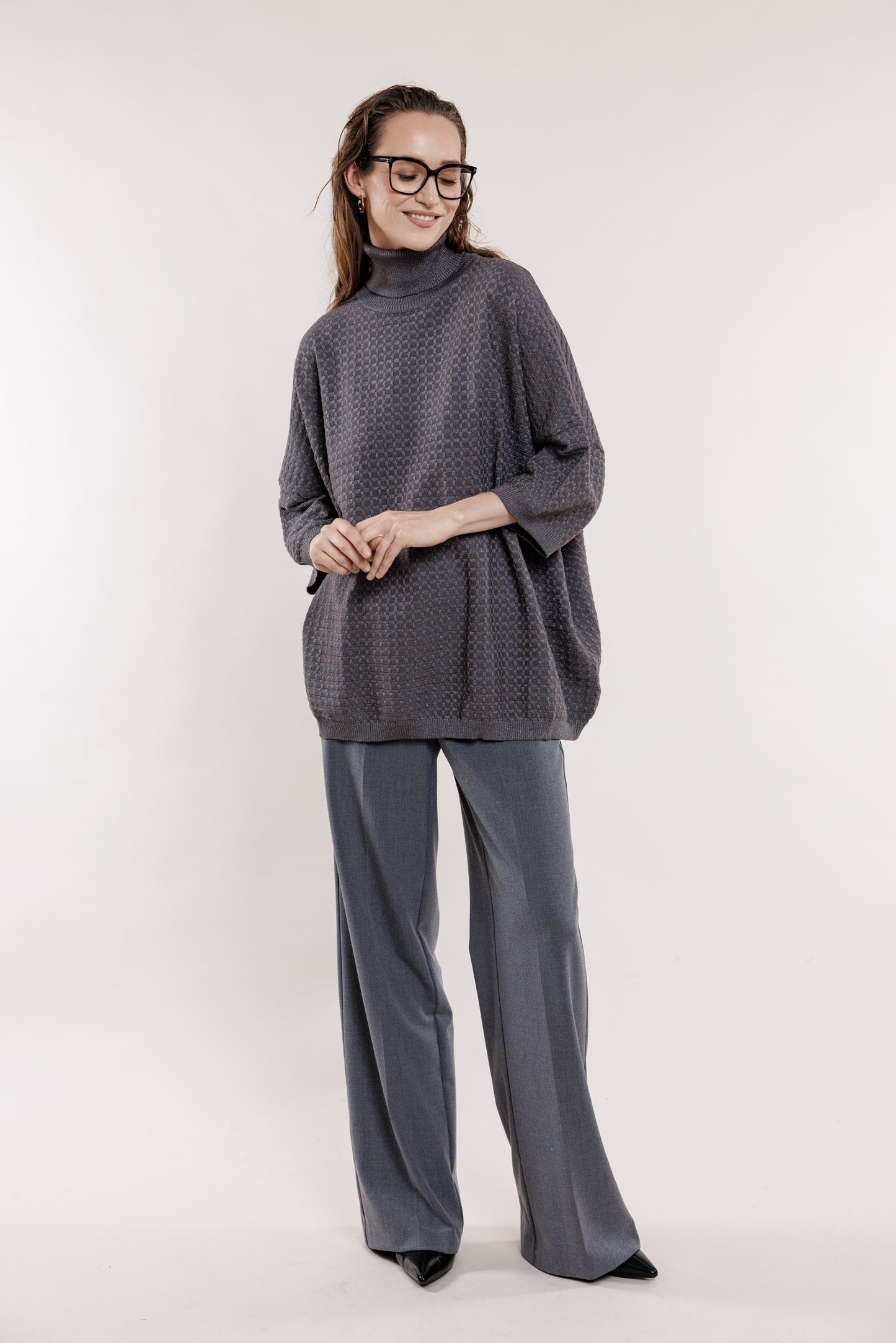 Adīta tunika pelēkā tonī