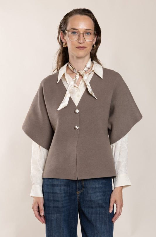 Viskozes veste trifeļu tonī