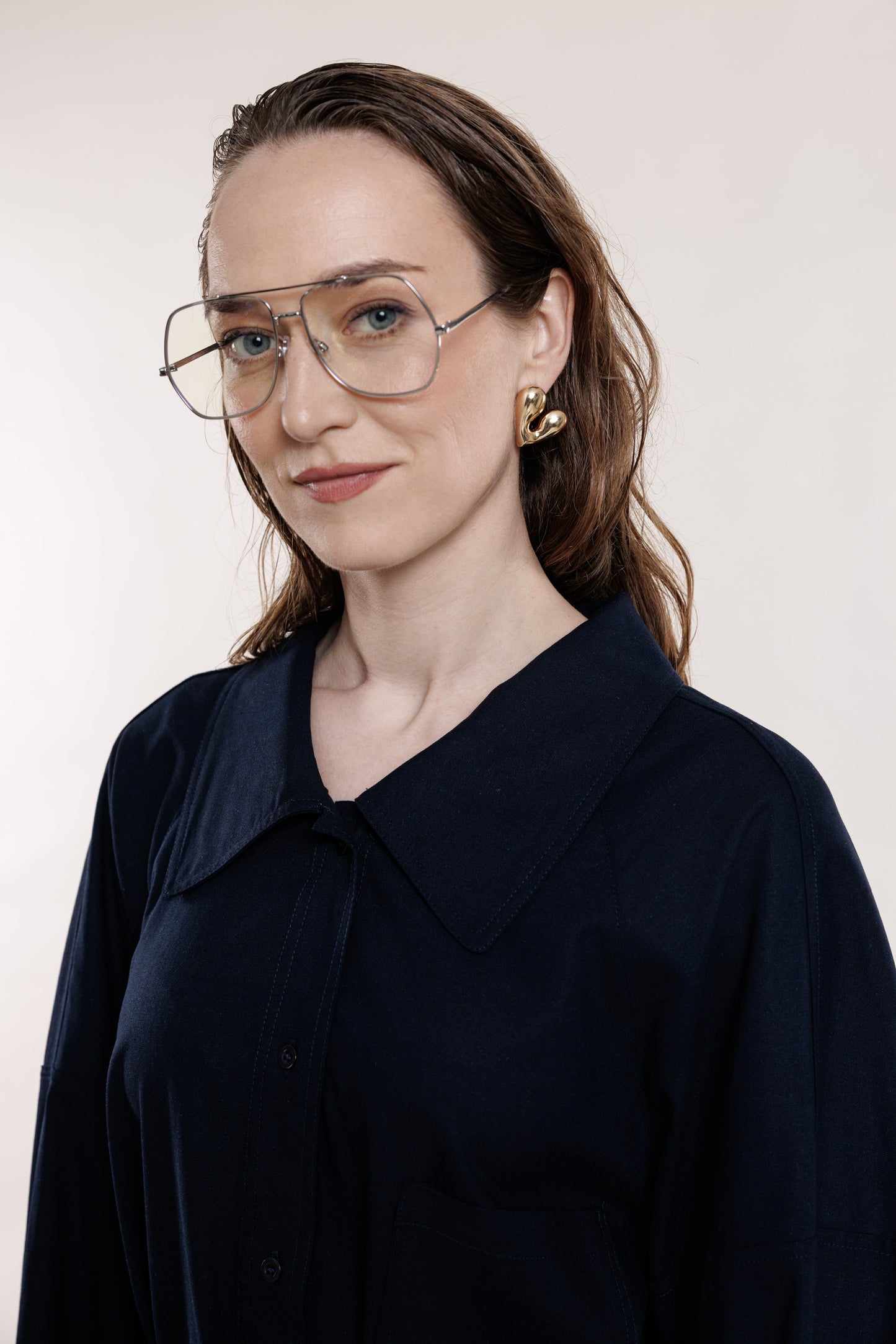 Zils lina krekls ar jostiņu