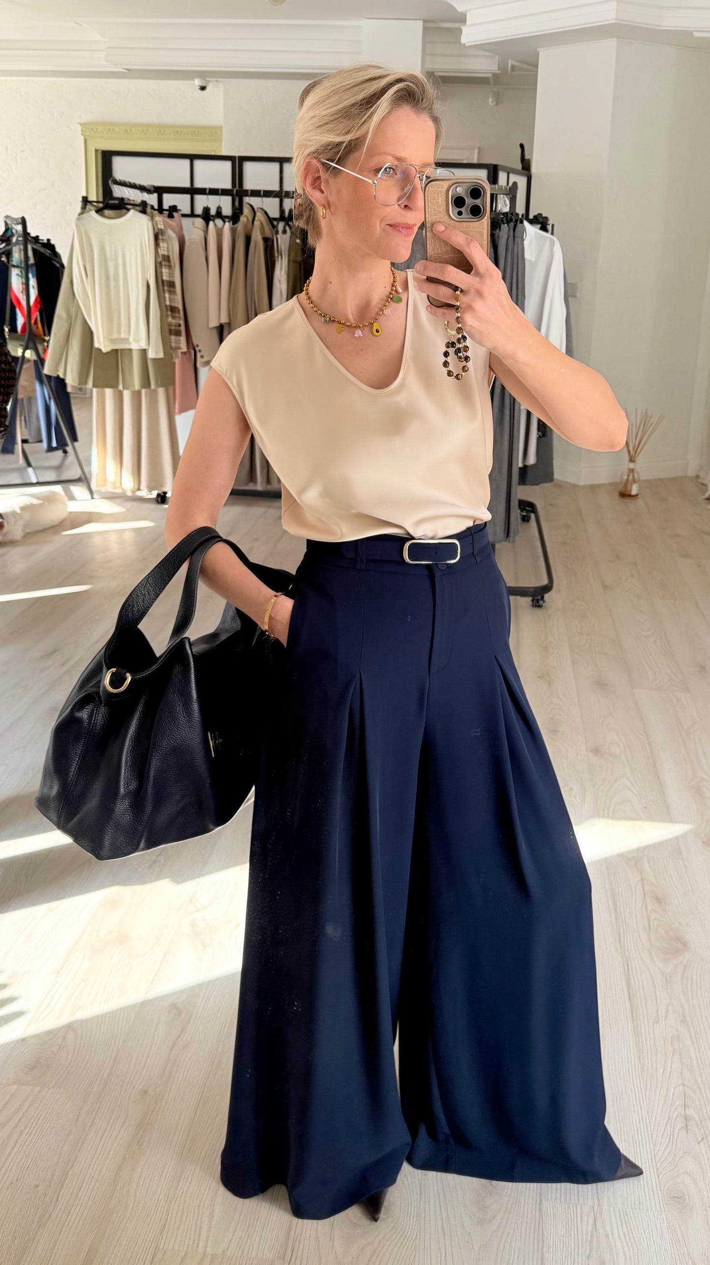 Tumši zila žakete no krepa auduma