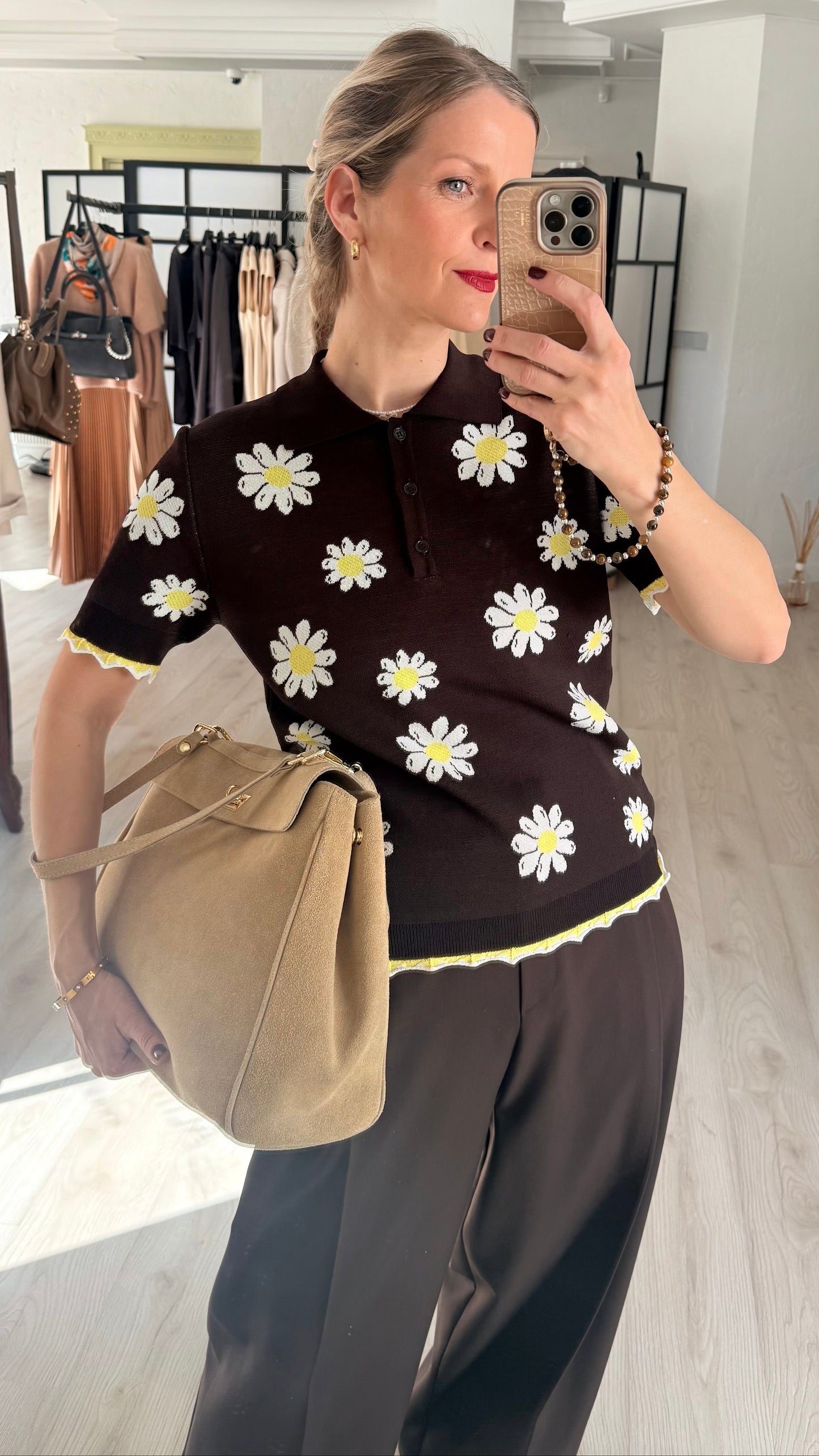 Polo ar margrietiņām